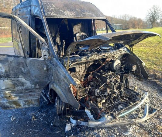 Fahrzeugbrand groß